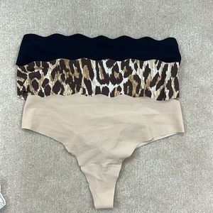 Bundle of 3 Victoria Secret Scalloped Very Sexy thongs sz S